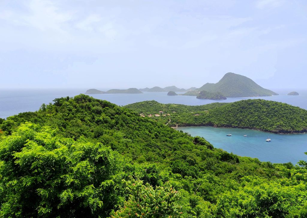 Évadez-vous en Guadeloupe : entre montagne, forêt tropicale et plages de rêve